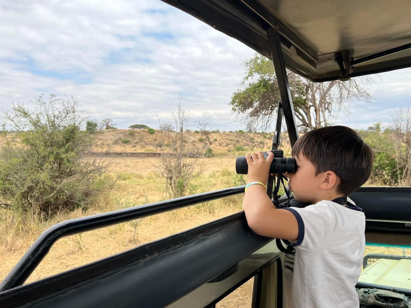 binoculars